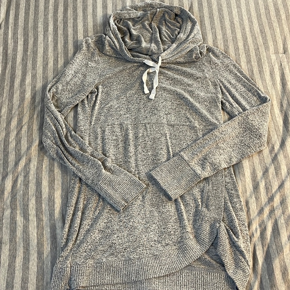 Maurice’s long sleeve tunic with hood